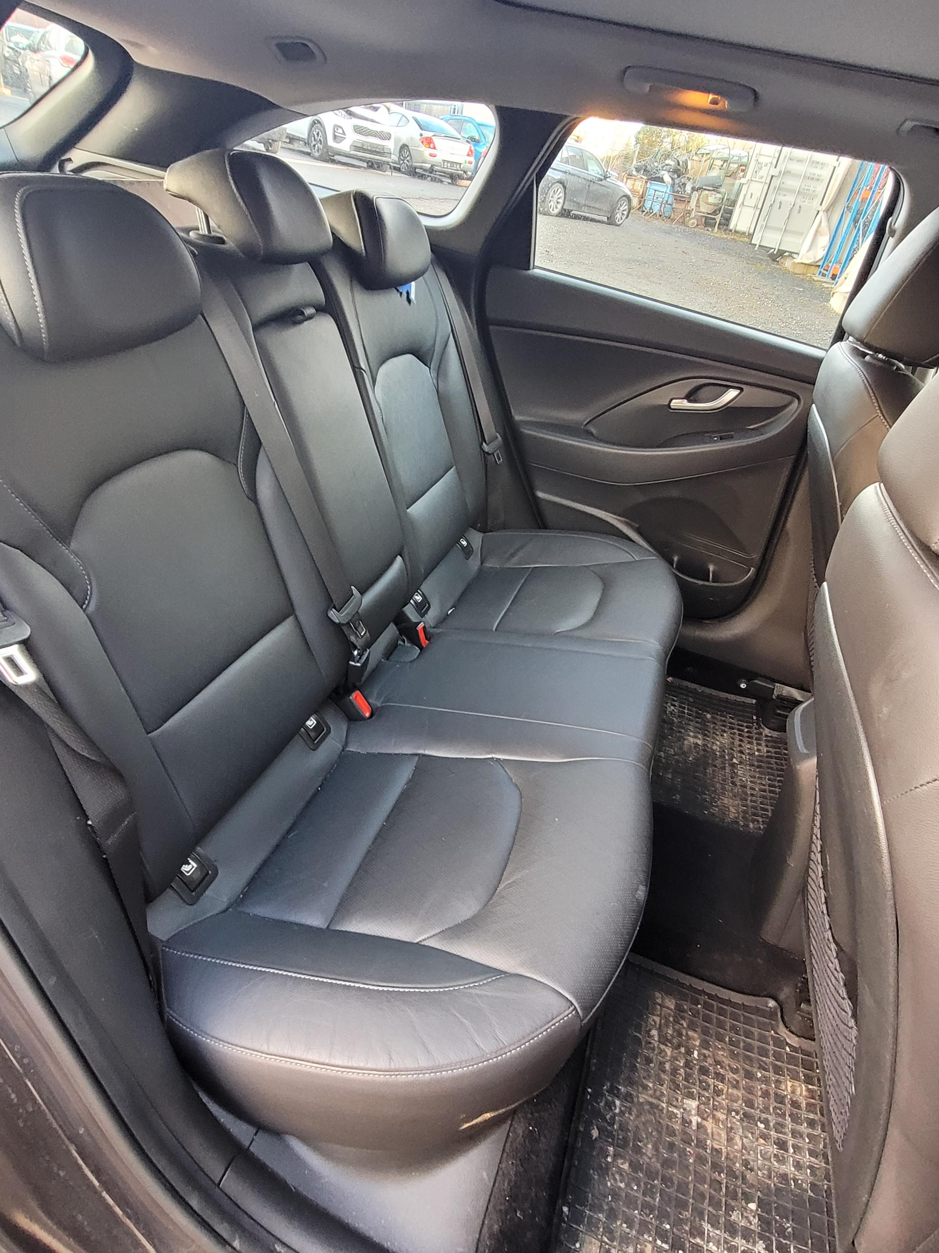 Sedačky Hyundai I30 2017-2024