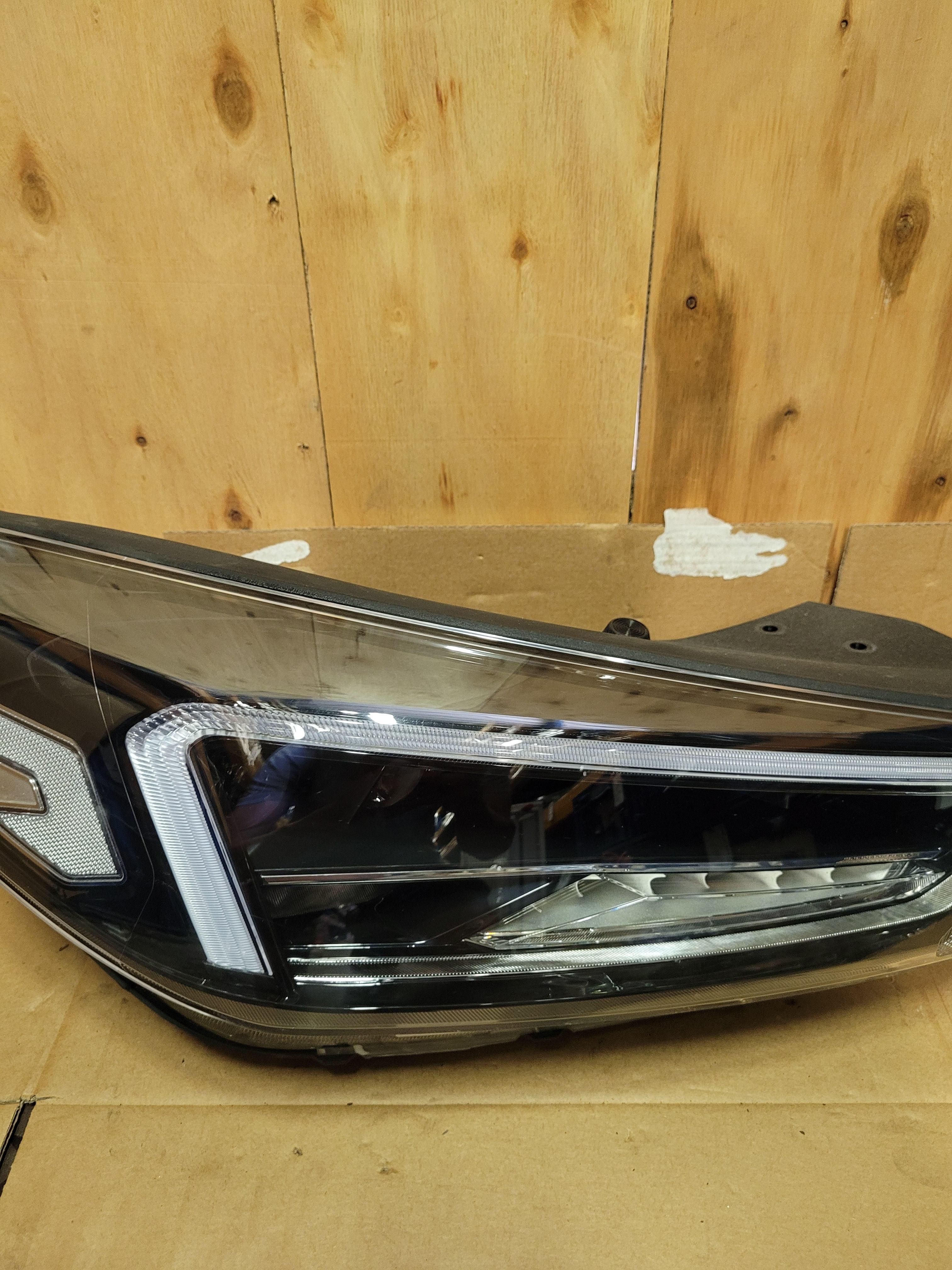 Světlo Hyundai Tucson 2015-2016